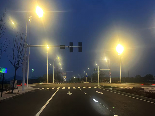 5 kilometers of LED street lights illuminate the n