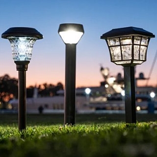 Decorative-Solar-Street-Lights.jpg