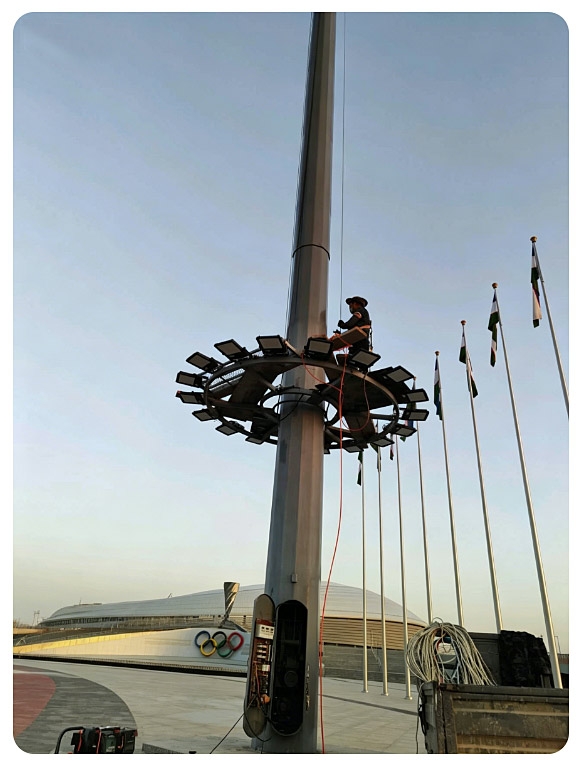 high-pole-lamp-case-study.jpg